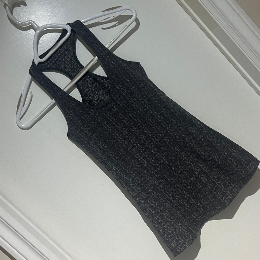 🍋 lululemon athletica Grey/White Racerback Tank